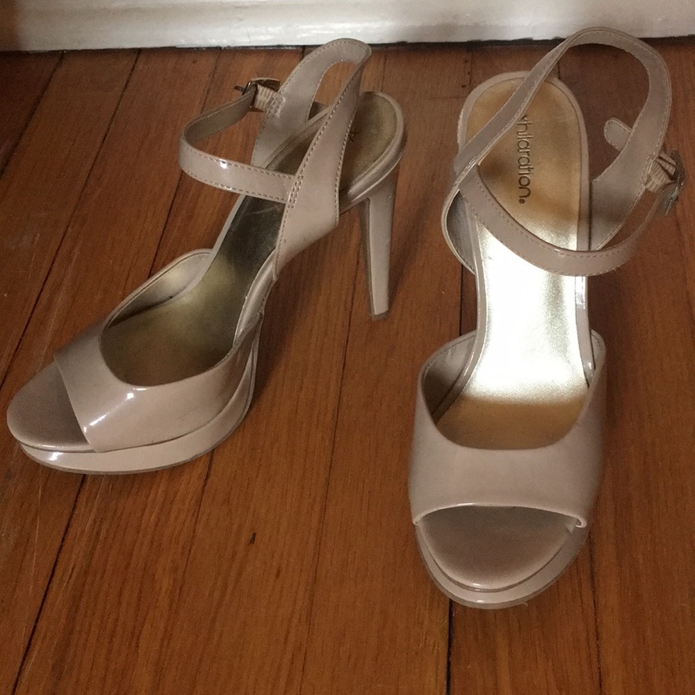 New beige 3 inch heels size 7.5